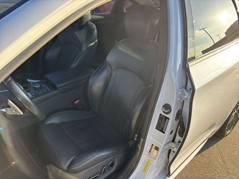 Used 2019 Genesis G80 3.3T Sport image 17