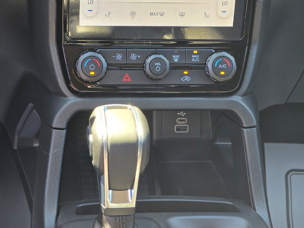 New 2026 Ford Ranger XLT w/ Equipment Group 301A High AWD/4WD image 16
