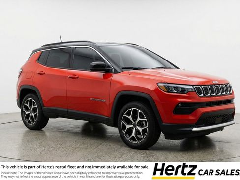 Used 2025 Jeep Compass Limited image 1
