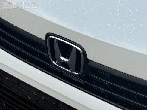 Certified 2024 Honda Civic EX image 32