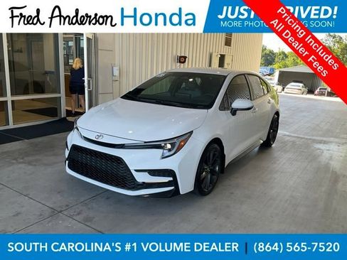 Used 2026 Toyota Corolla SE FWD image 1