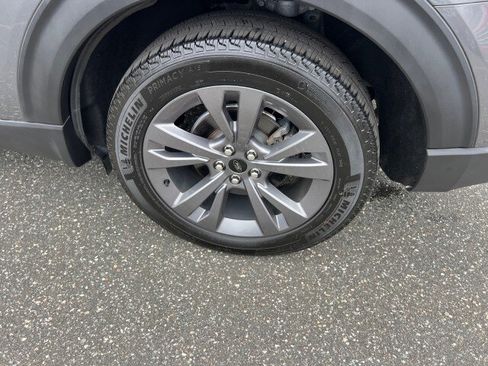 Certified 2022 Ford Explorer XLT w/ Equipment Group 202A image 29