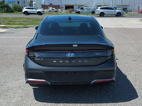 Used 2025 Hyundai Sonata SE FWD image 6