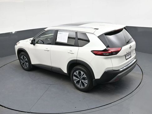 Used 2023 Nissan Rogue SV w/ SV Premium B Package image 34