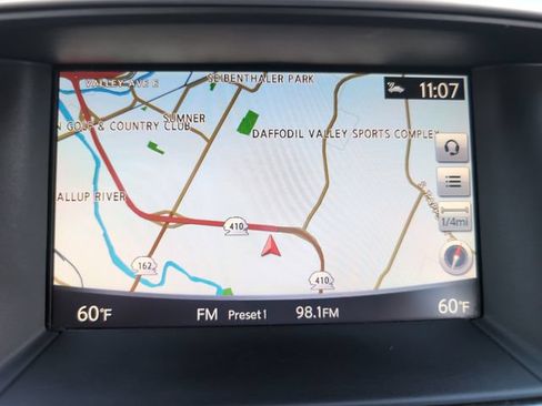 Used 2020 Nissan Pathfinder SL AWD/4WD image 27