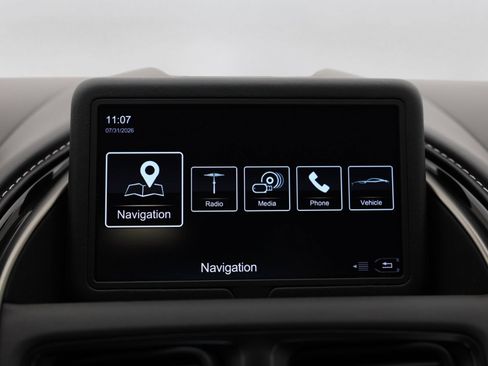 Used 2018 Aston Martin DB11 V12 RWD image 26
