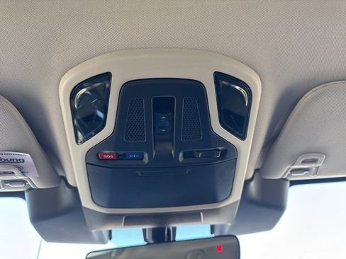 Used 2025 Subaru Outback Limited w/ Popular Package #2 image 35