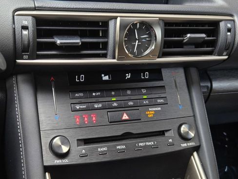 Used 2019 Lexus IS 300 F Sport w/ F Sport Package RWD image 22
