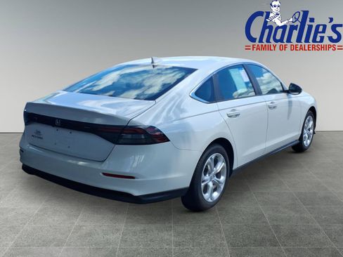 Used 2025 Honda Accord LX image 4