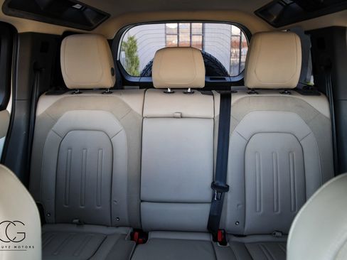 Used 2021 Land Rover Defender 110 SE image 53