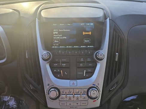 Used 2017 Chevrolet Equinox LS image 34