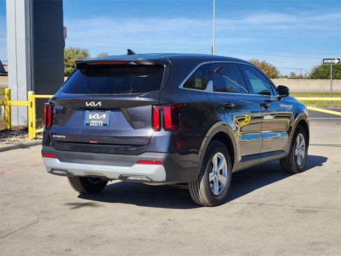 New 2026 Kia Sorento LX image 4