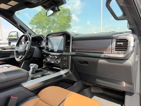 Used 2021 Ford F150 Platinum w/ FX4 Off-Road Package AWD/4WD image 20