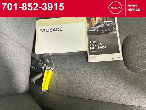 Used 2022 Hyundai Palisade SE image 15