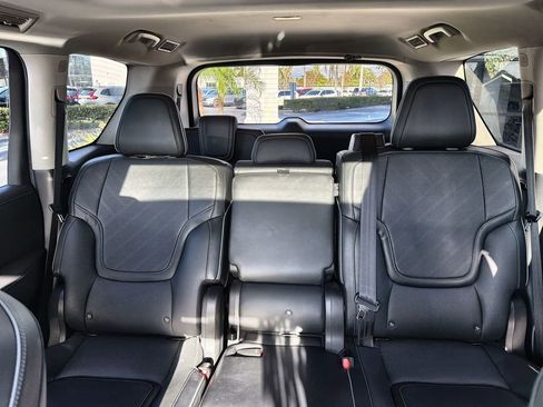 Used 2025 INFINITI QX80 Luxe image 12