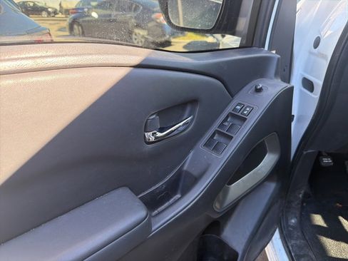 Certified 2023 Nissan Frontier SV w/ Technology Package image 13