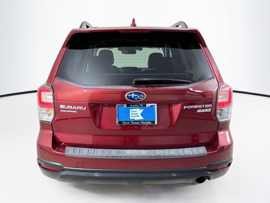 Used 2017 Subaru Forester 2.5i Touring AWD/4WD image 6