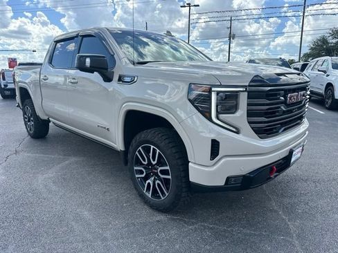 Used 2026 GMC Sierra 1500 AT4 w/ AT4 Premium Package AWD/4WD image 6