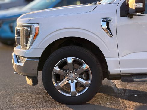 Used 2021 Ford F150 Lariat w/ Equipment Group 502A High AWD/4WD image 19