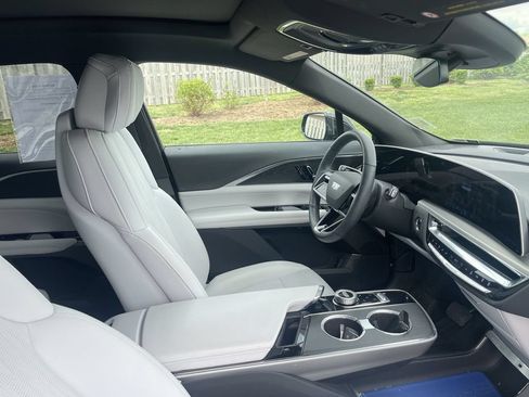 Certified 2024 Cadillac Lyriq Luxury w/ LPO, Floor Liner Package AWD/4WD image 39
