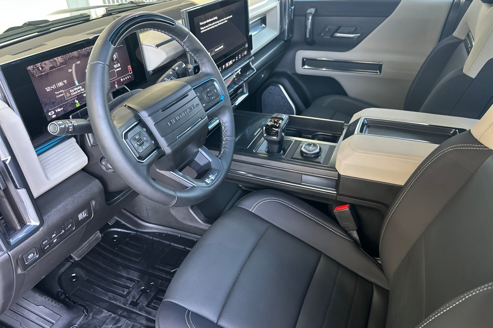 Used 2026 GMC Hummer EV 4x4 Crew Cab w/ LPO, Dark Essentials Package image 9