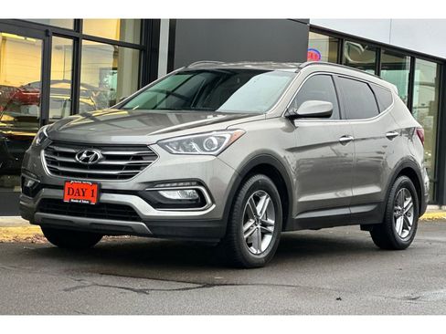 Used 2017 Hyundai Santa Fe Sport image 10