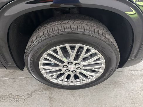 New 2026 GMC Acadia Denali w/ Super Cruise Package FWD image 4