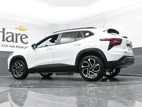 New 2026 Chevrolet Trax RS w/ Sunroof Package FWD image 33