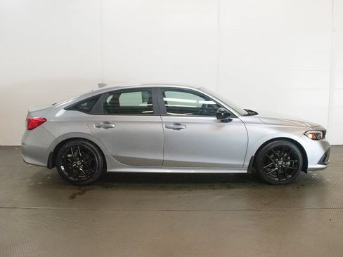 Used 2022 Honda Civic Sport image 3