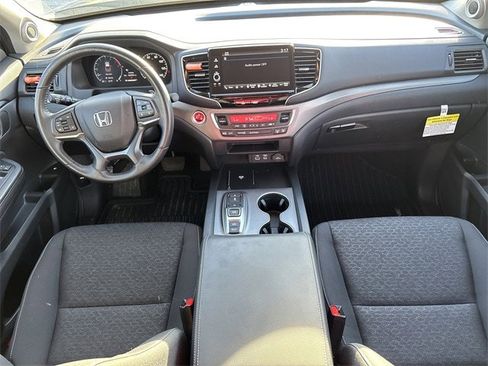 Used 2024 Honda Ridgeline Sport image 25
