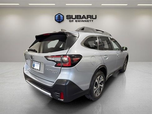 Used 2021 Subaru Outback Limited XT image 5