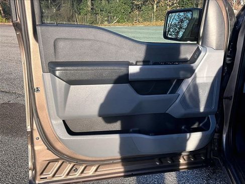 Used 2023 Ford F150 XLT image 15