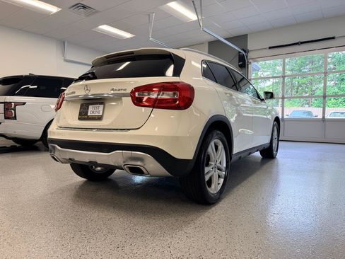 Used 2018 Mercedes-Benz GLA 250 4MATIC image 9