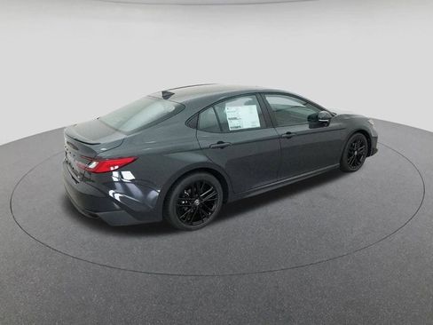 New 2026 Toyota Camry SE image 9