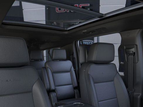New 2026 GMC Yukon XL Denali w/ Denali Reserve Package image 24