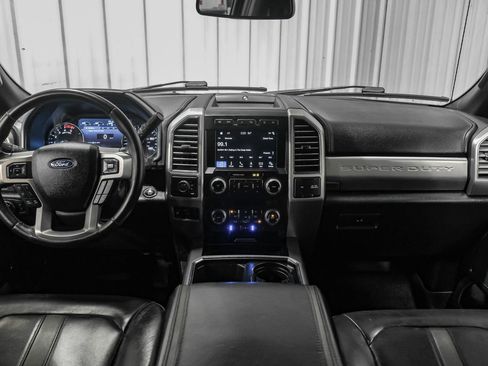 Used 2019 Ford F450 Platinum w/ Platinum Ultimate Package AWD/4WD image 13