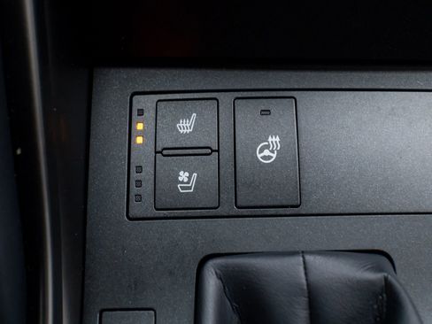 Used 2025 Lexus IS 350 F Sport w/ Navigation Package image 30