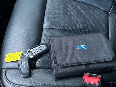 Used 2020 Ford F350 Lariat w/ Lariat Ultimate Package image 26