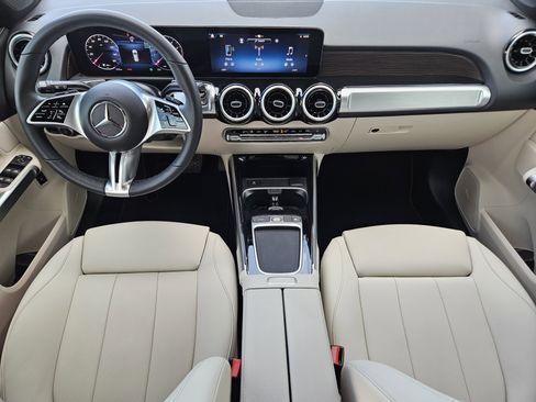 Used 2026 Mercedes-Benz GLB 250 image 26