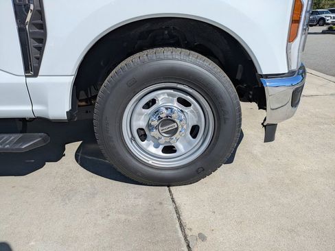 New 2025 Ford F350 XL w/ XL Chrome Package RWD image 10
