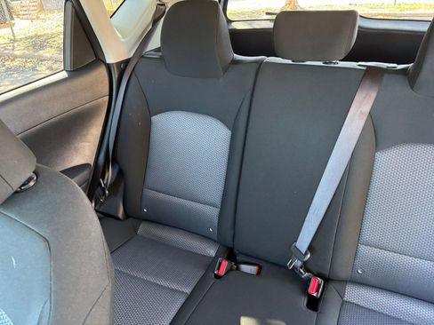 Used 2025 Kia Soul LX w/ LX Technology Package image 34