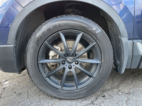 Used 2017 Honda CR-V Touring image 11