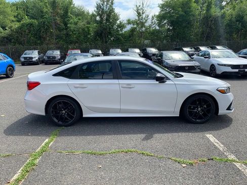Used 2023 Honda Civic Sport image 2