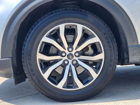 Used 2022 Ford Explorer ST-Line w/ Class IV Trailer Tow Package RWD image 10