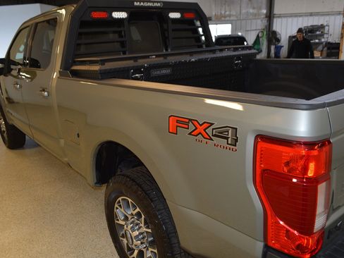 Used 2020 Ford F350 Lariat w/ Lariat Ultimate Package image 5