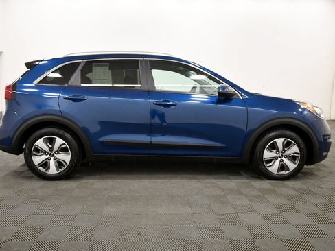 Used 2019 Kia Niro LX FWD image 9