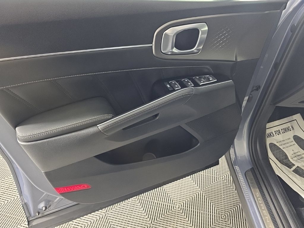 Used 2022 Kia Sorento SX FWD image 12