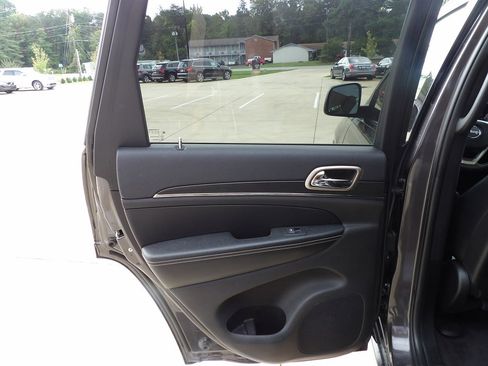 Used 2016 Jeep Grand Cherokee Limited image 66