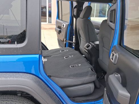 New 2026 Jeep Wrangler Unlimited Sport w/ Convenience Group image 22