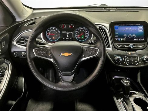 Used 2020 Chevrolet Malibu LT image 8